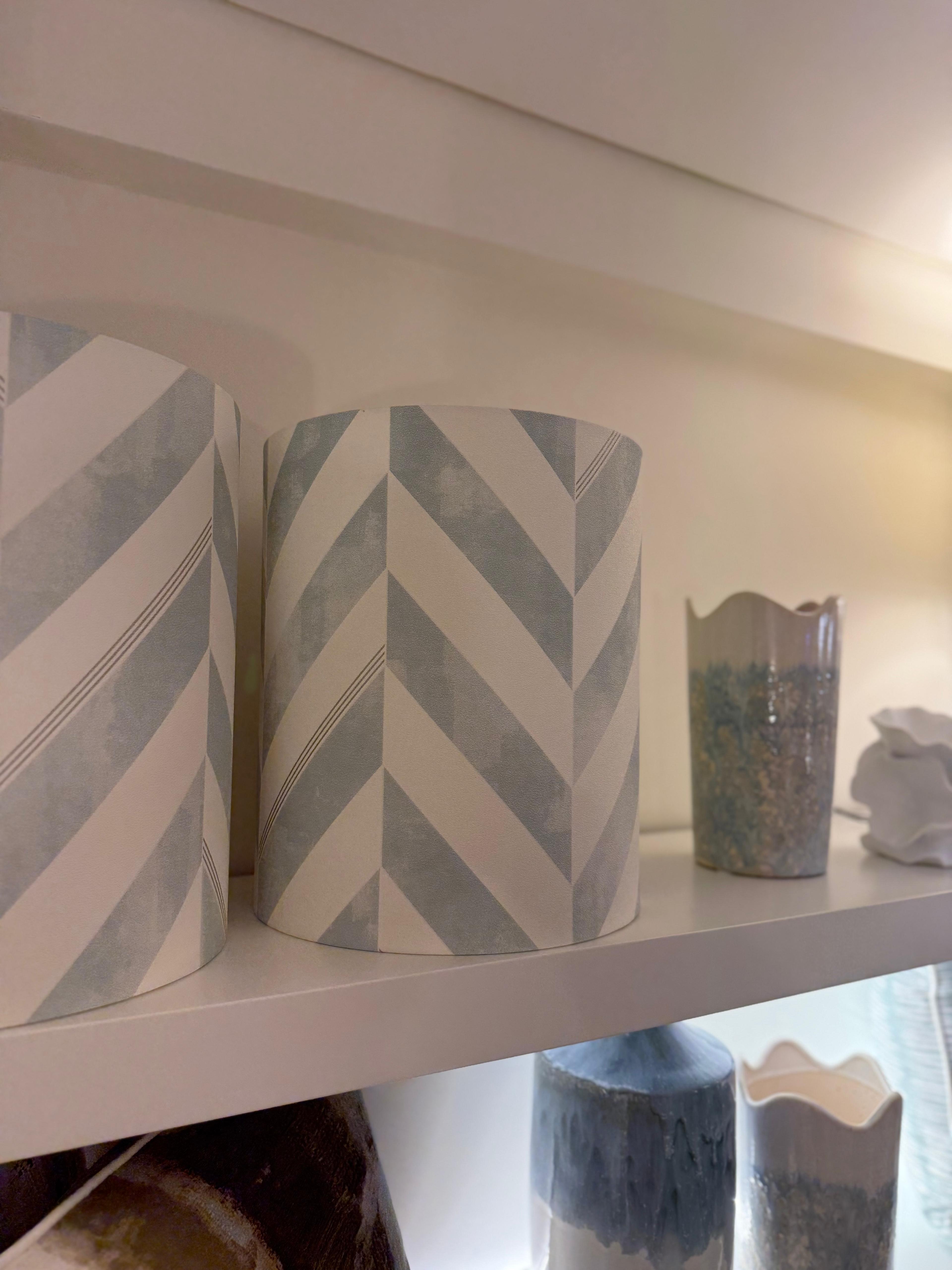 ABATJOUR CHEVRON VERT.