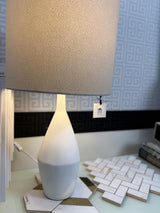 BASE OVAL WHITE